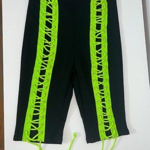 Biker shorts with laces